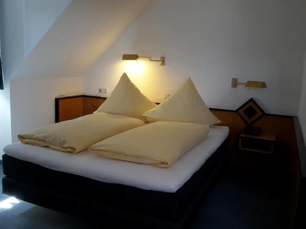 Gasthof Linde - Hotel Blum Unterroth Exterior foto